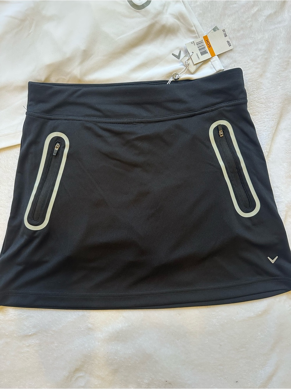 Callaway lot is 2 Black & White Women's Golf Skirts with Zippered Pockets - Picture 2 of 9